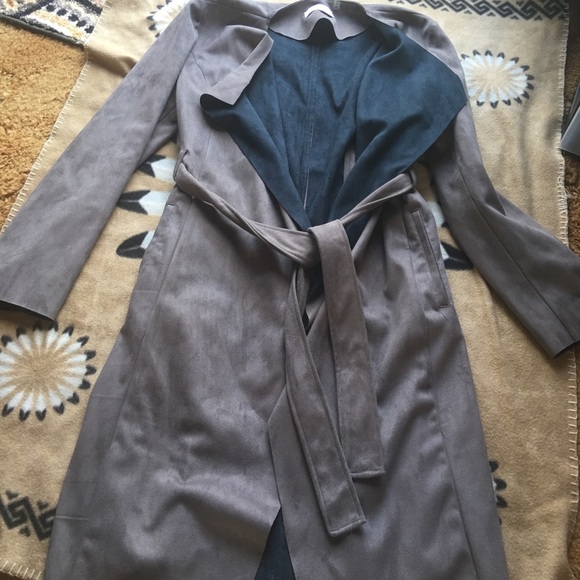 belle badgley mischka Jackets & Blazers - Women’s beautiful belted knee length coat